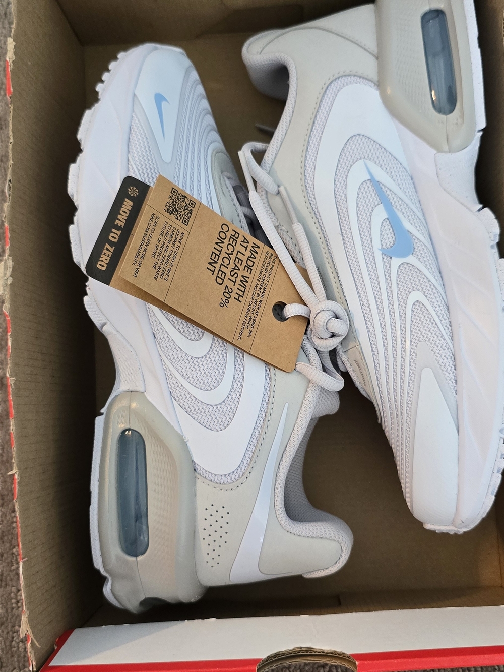 NIKE WOMENS AIR MAX FIRE SNEAKER - Picture 4 of 7